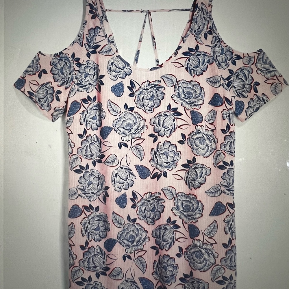 Kut From the Kloth Adriana Pink and Blue Floral Cold Shoulder Blouse Size Small